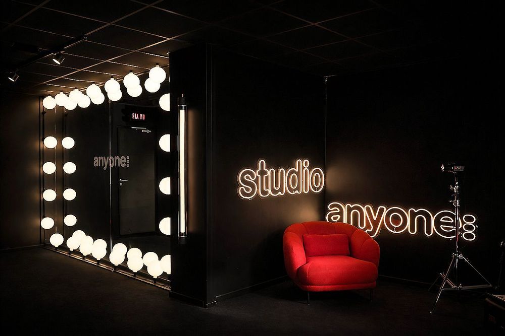 Location salle pour tournage à Paris — Studio Anyone, Boulevard Saint-Germain